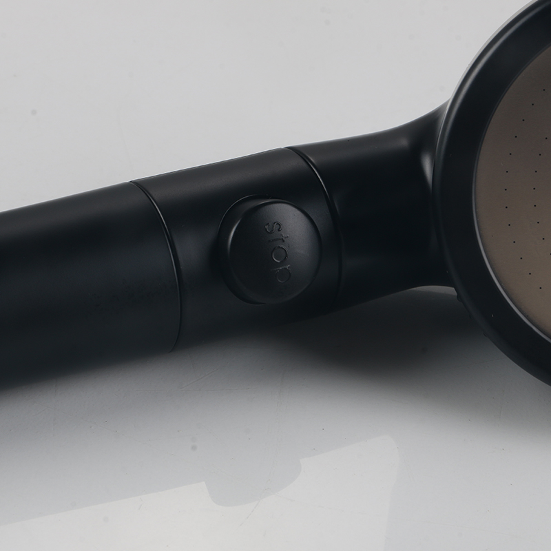 Japansk svart dusjhode